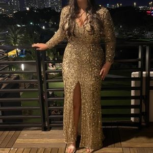 Stunning gold dress